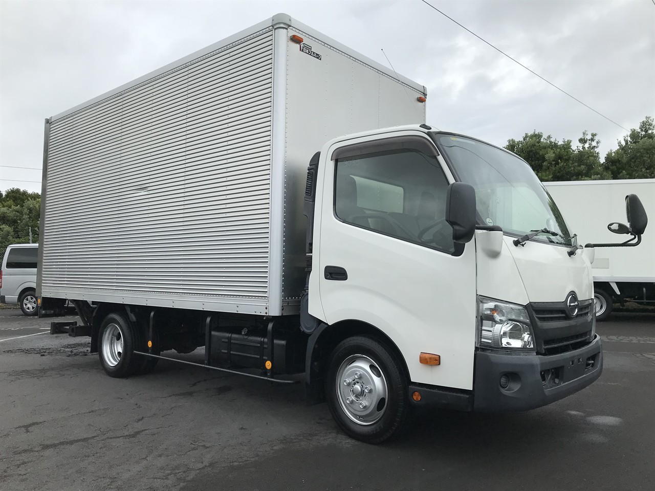2017 Hino Dutro
