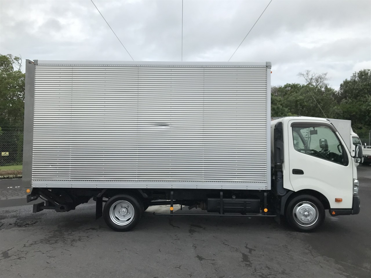 2017 Hino Dutro