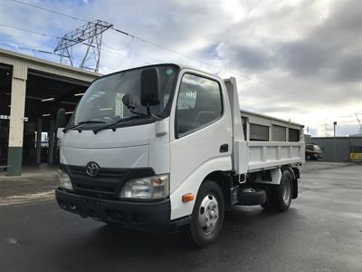 2011 Toyota Dyna - Thumbnail