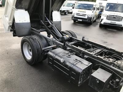 2011 Toyota Dyna - Thumbnail