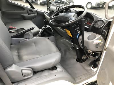 2011 Toyota Dyna - Thumbnail