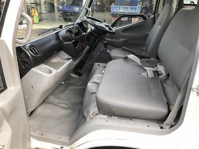 2011 Toyota Dyna - Thumbnail