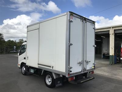 2015 Toyota Dyna - Thumbnail