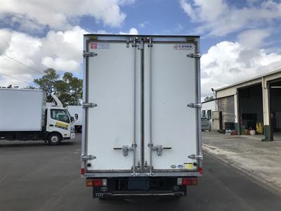 2015 Toyota Dyna - Thumbnail