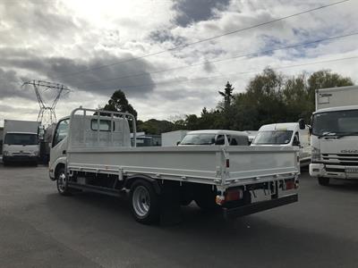 2017 Toyota Dyna - Thumbnail