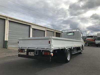 2017 Toyota Dyna - Thumbnail