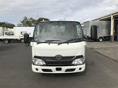 2017 Toyota Dyna - Thumbnail