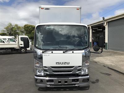 2017 Isuzu Elf - Thumbnail