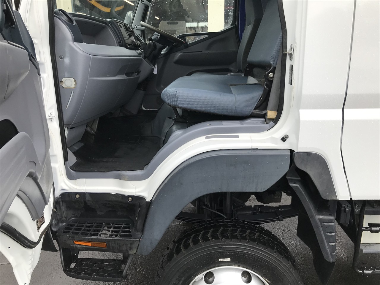 2012 Mitsubishi Canter