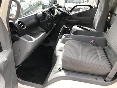 2011 Toyota Toyoace - Thumbnail