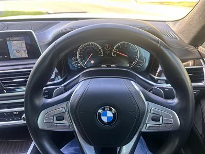 2018 BMW 750i - Thumbnail