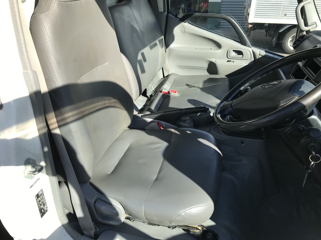 2015 Hino Dutro