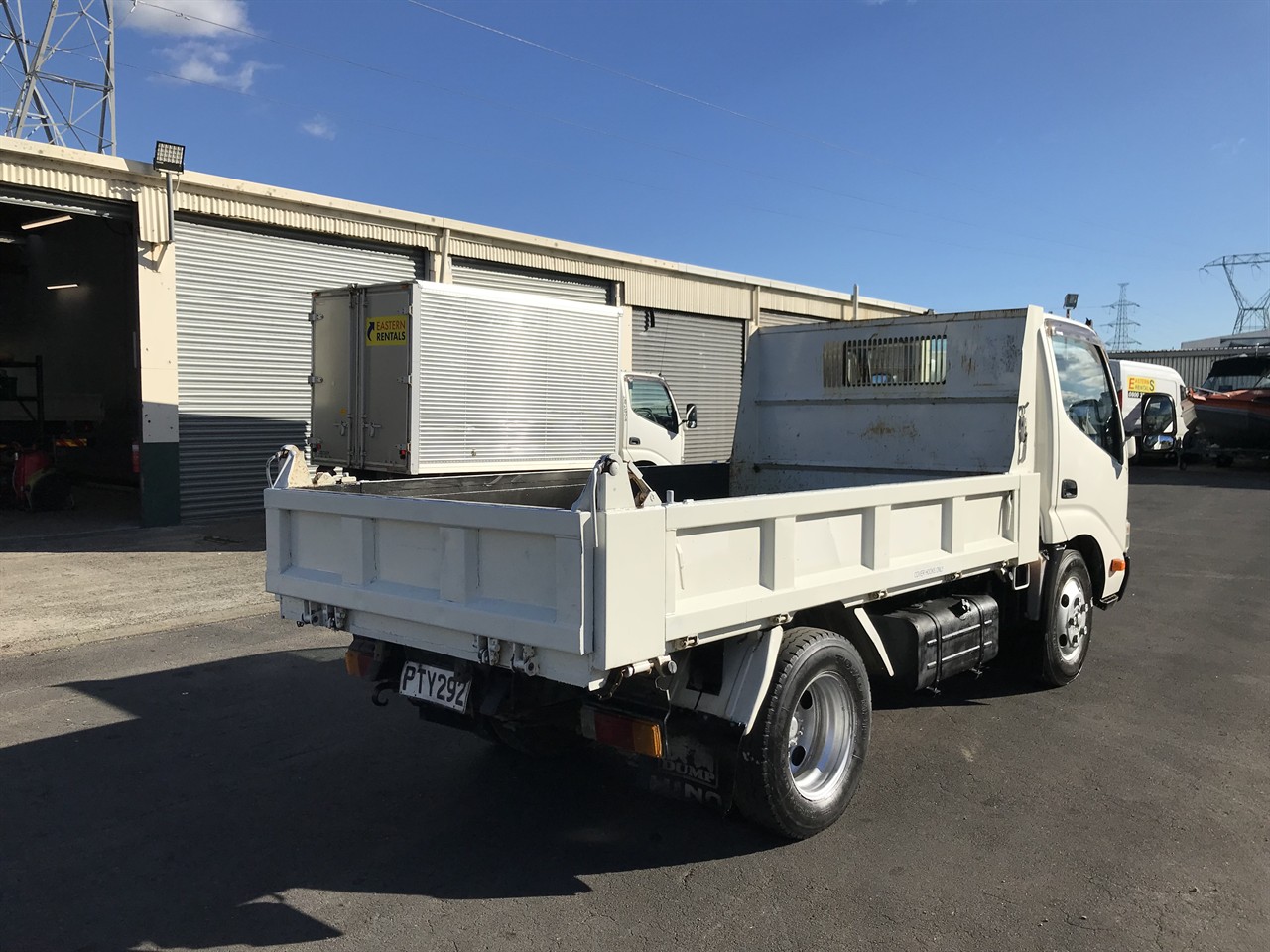 2015 Hino Dutro