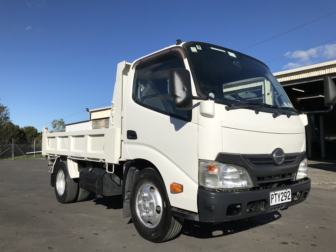 2015 Hino Dutro