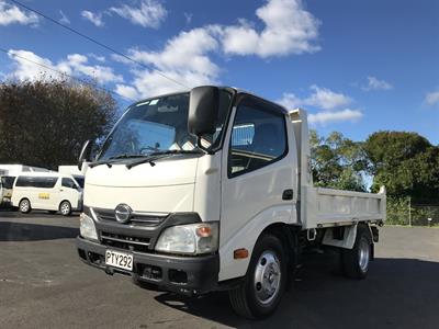 2015 Hino Dutro - Thumbnail