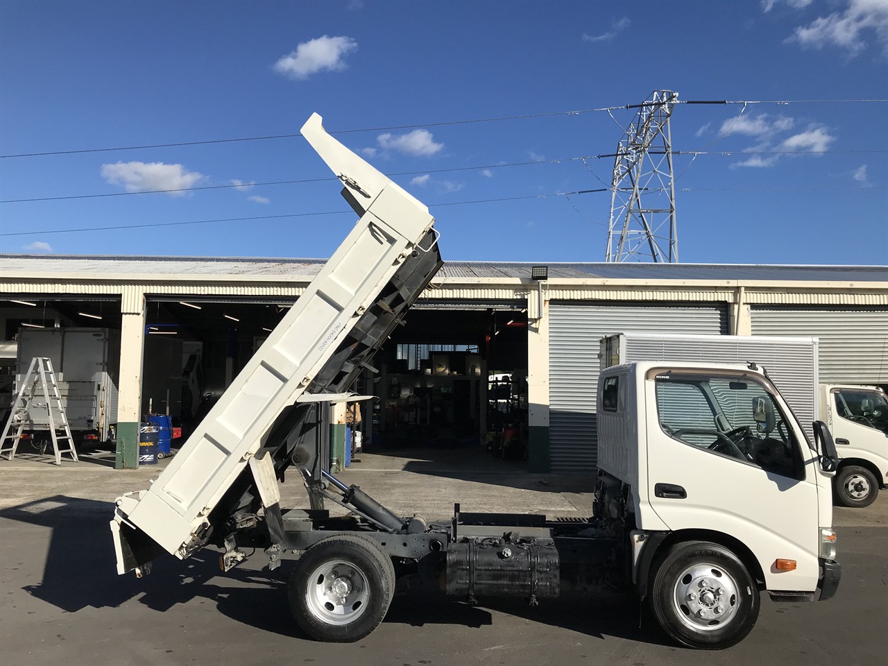 2015 Hino Dutro