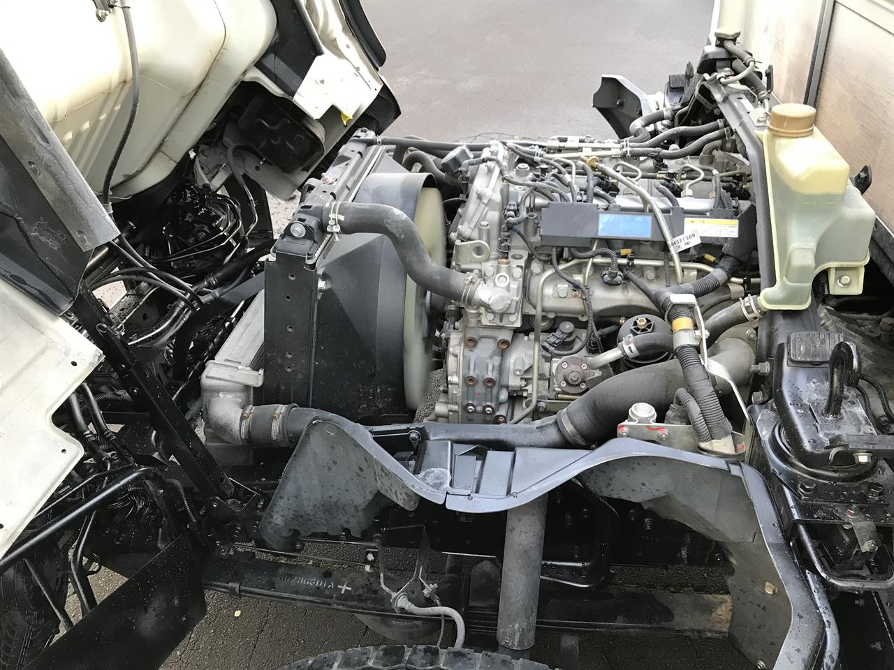 2015 Mitsubishi Canter