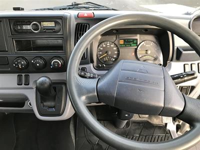 2015 Mitsubishi Canter - Thumbnail