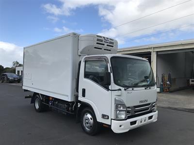 2022 Isuzu Elf - Thumbnail