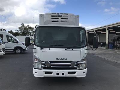 2022 Isuzu Elf - Thumbnail