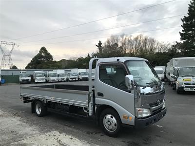 2013 Toyota Dyna - Thumbnail