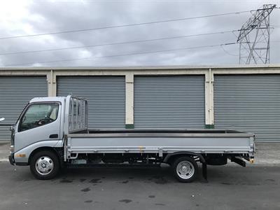2013 Toyota Dyna - Thumbnail