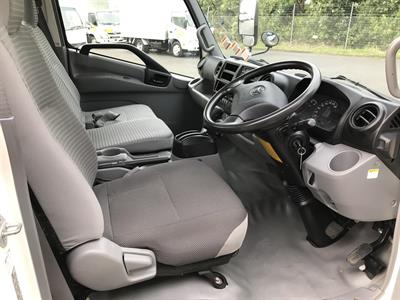 2015 Toyota Toyace - Thumbnail