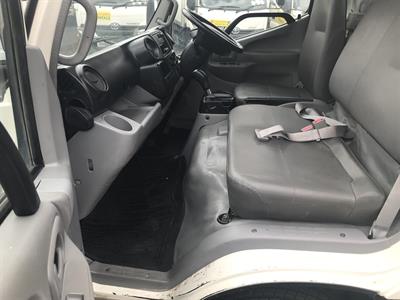 2013 Hino Dutro - Thumbnail