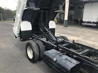 2013 Hino Dutro - Thumbnail