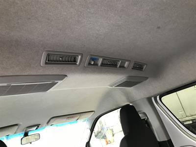 2013 Toyota Hiace - Thumbnail