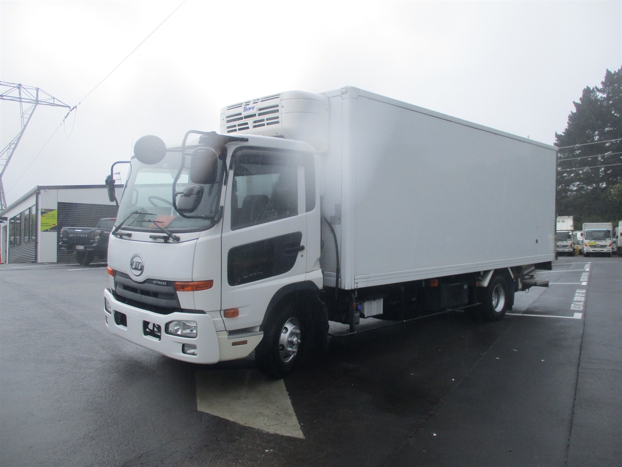 2017 Nissan Diesel