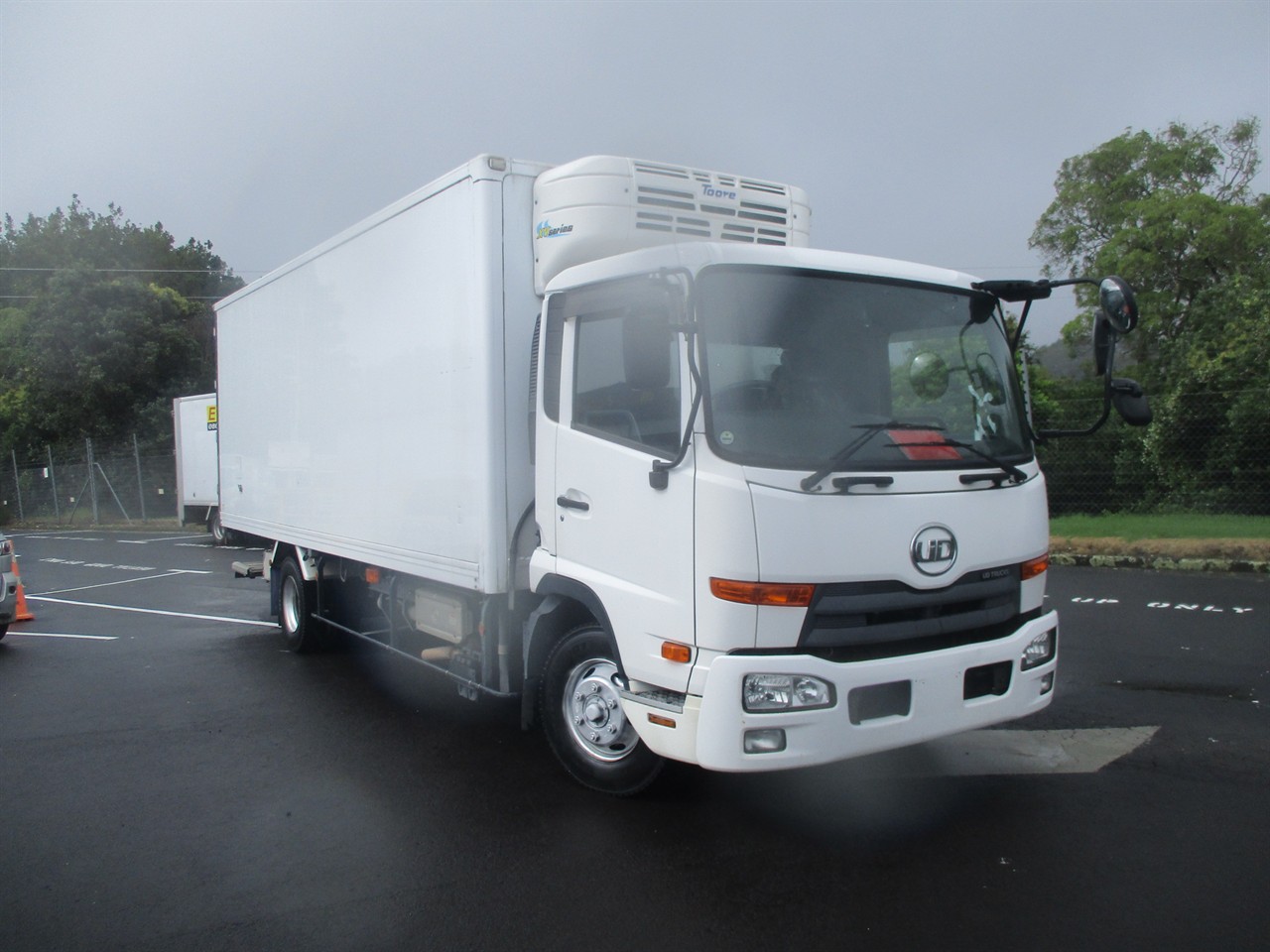 2017 Nissan Diesel