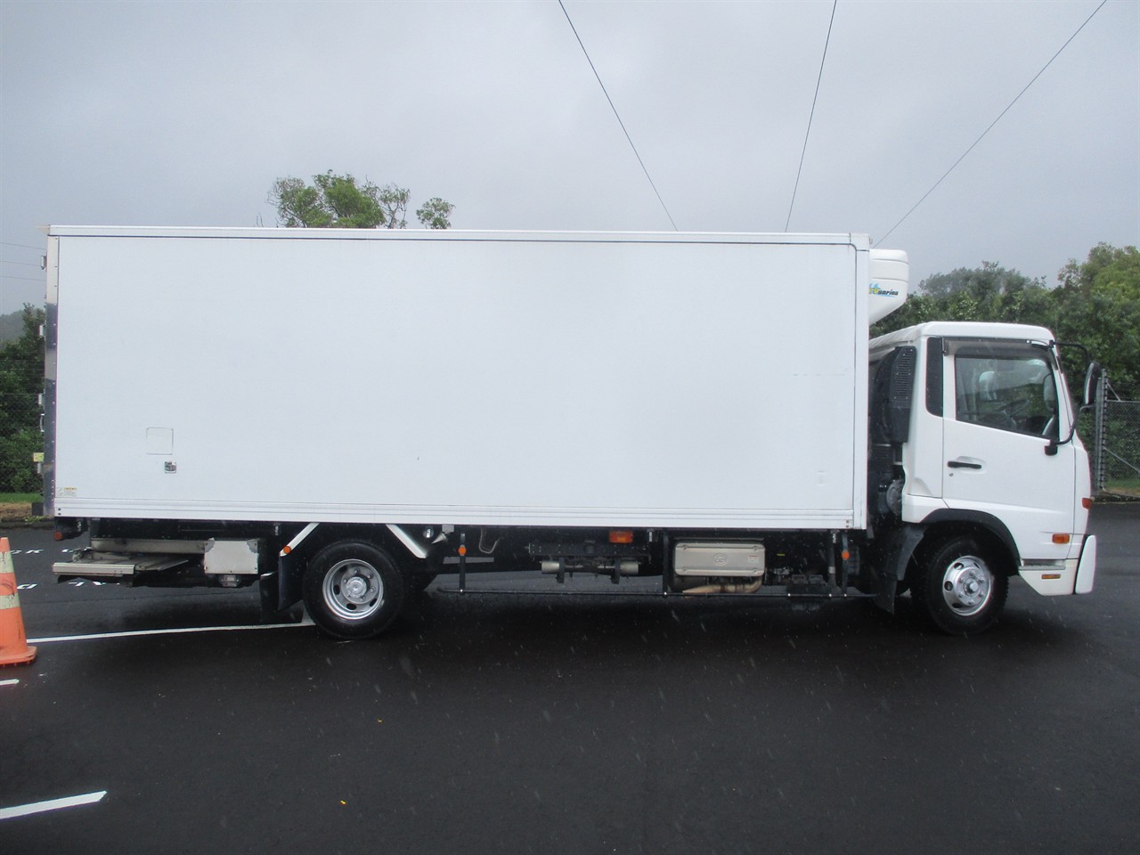 2017 Nissan Diesel