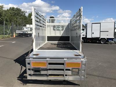 2012 Isuzu Elf - Thumbnail