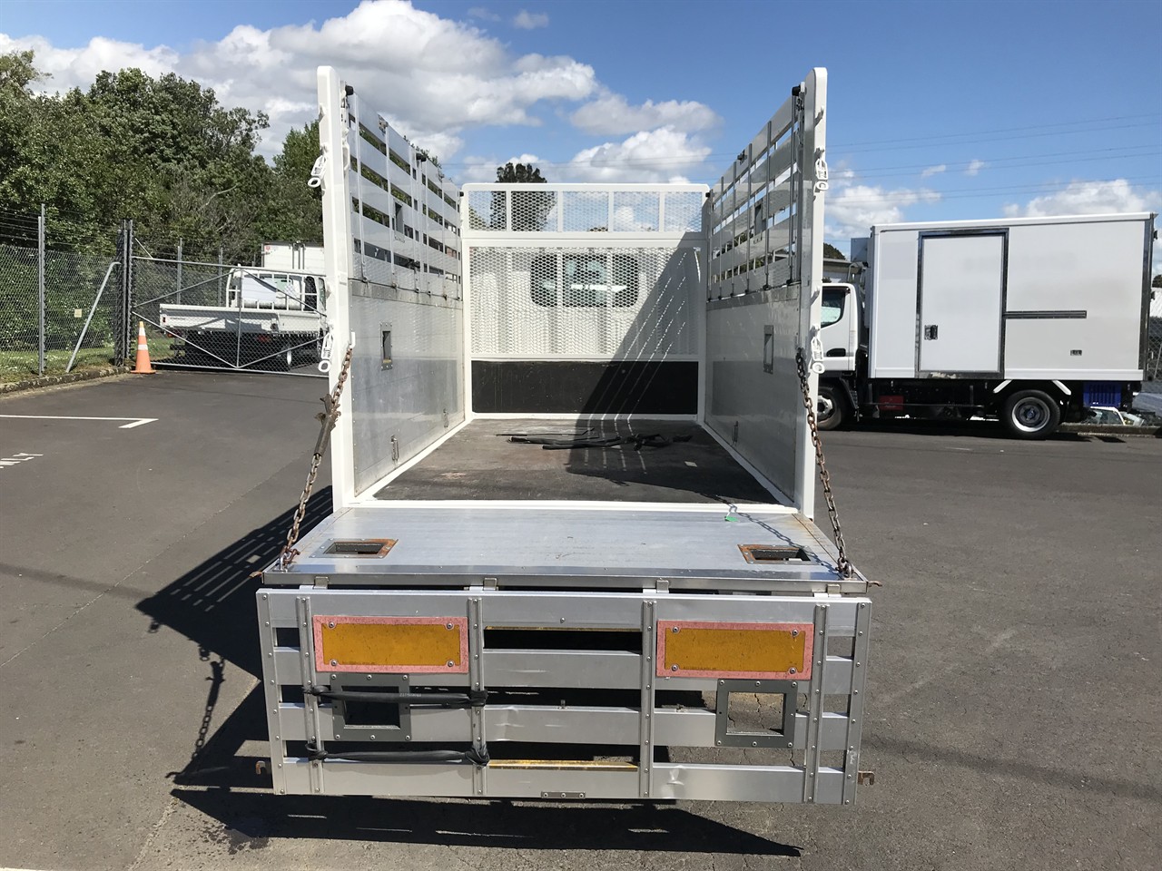 2012 Isuzu Elf