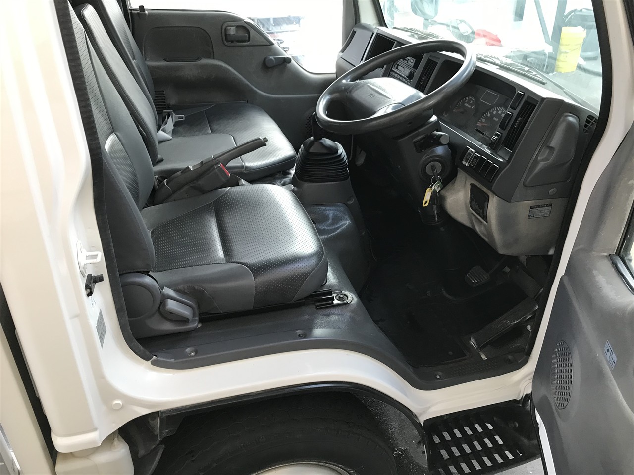 2012 Isuzu Elf