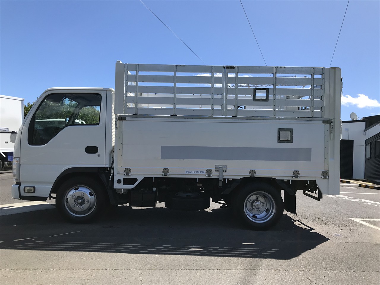 2012 Isuzu Elf