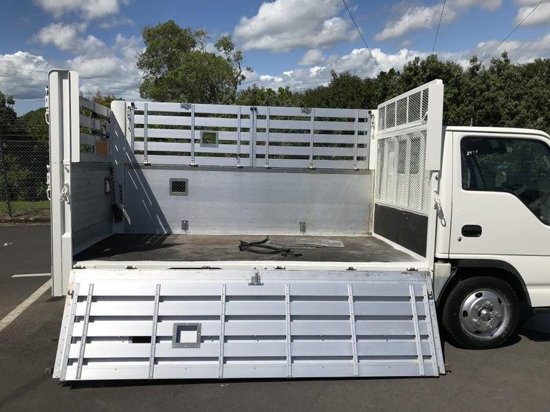 2012 Isuzu Elf