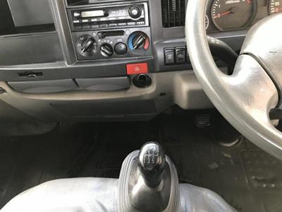 2012 Isuzu Elf - Thumbnail