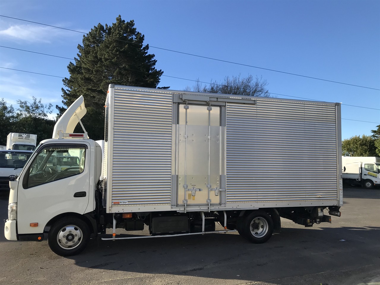 2021 Hino Dutro