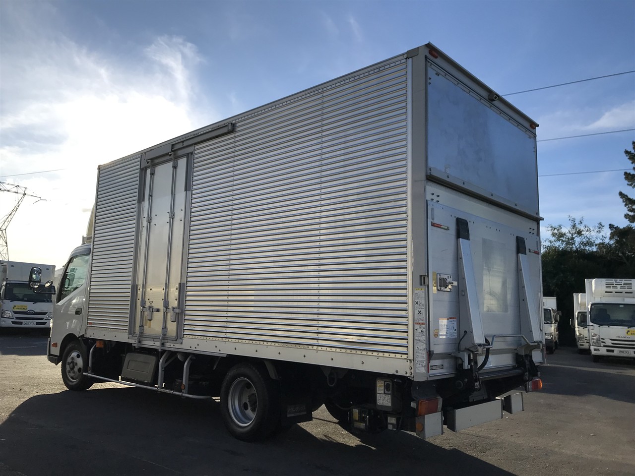 2021 Hino Dutro