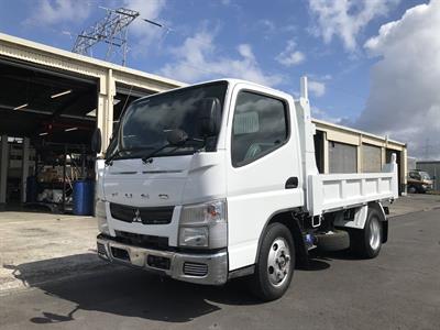 2015 Mitsubishi Canter
