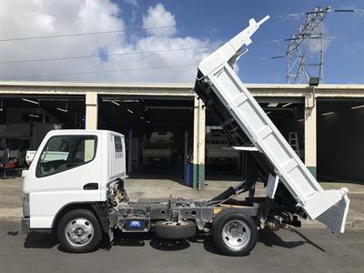 2015 Mitsubishi Canter - Thumbnail