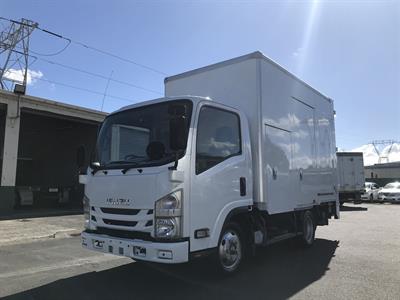 2019 Isuzu Elf