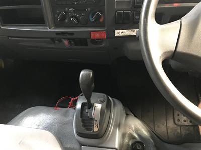 2019 Isuzu Elf - Thumbnail