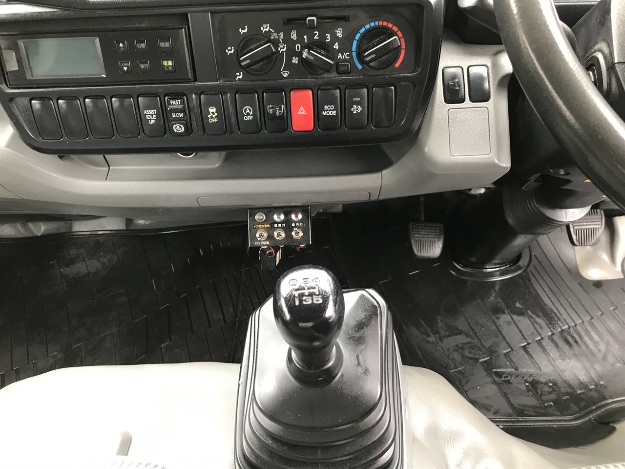 2016 Hino Dutro