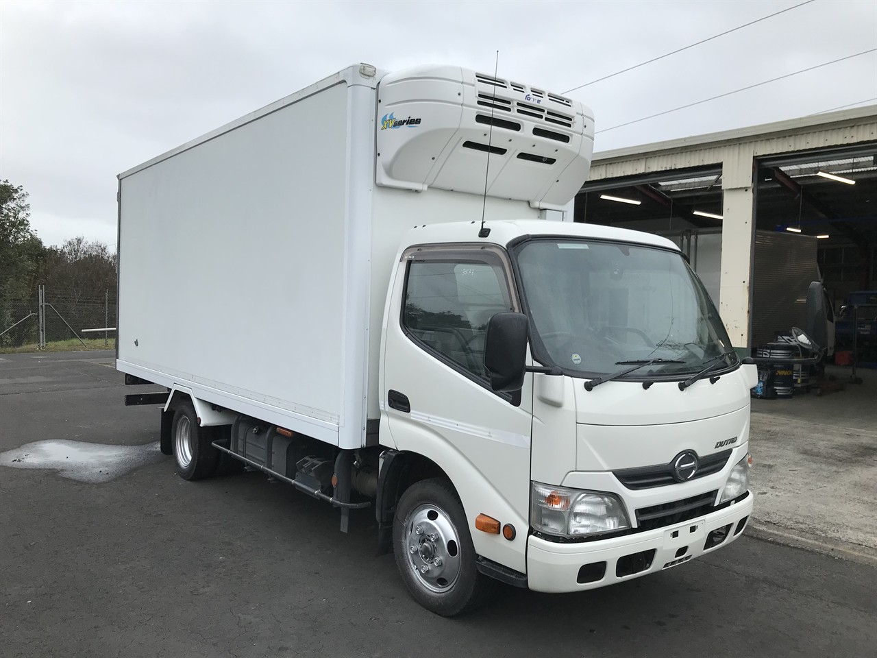 2016 Hino Dutro