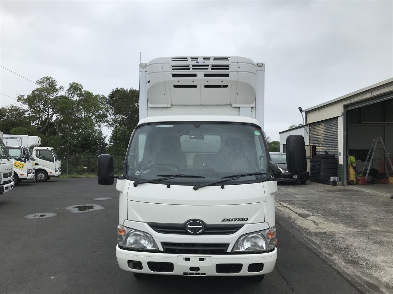 2016 Hino Dutro