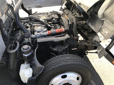 2017 Isuzu Elf - Thumbnail