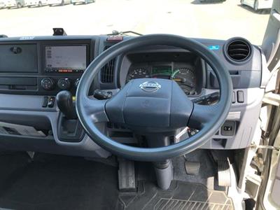 2014 Nissan Atlas - Thumbnail